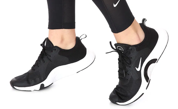 Czarne Buty Nike Renew In-Season TR 11 DA1349-004 43 Damskie