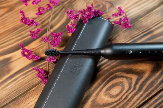 Szczoteczka Soniczna Futerał Końcówki Prezent USB Czarna Karlo Bella