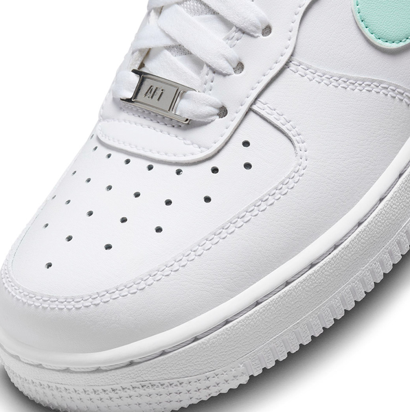 Białe Z Turkusowym Buty Nike Air Force 1 '07 DD8959-113 44,5 Damskie