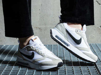 Buty  Nike Air Max Dawn GS DH3157-102 r. 38