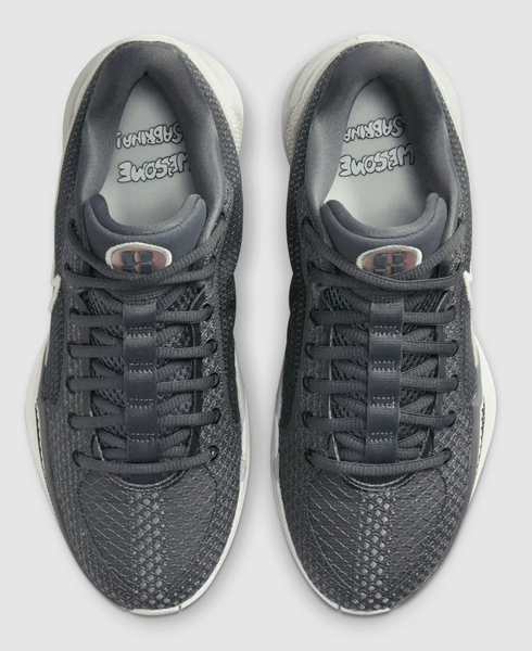 Czarne Buty Nike Sabrina 1 The Debut FQ3381-003 47 Damskie