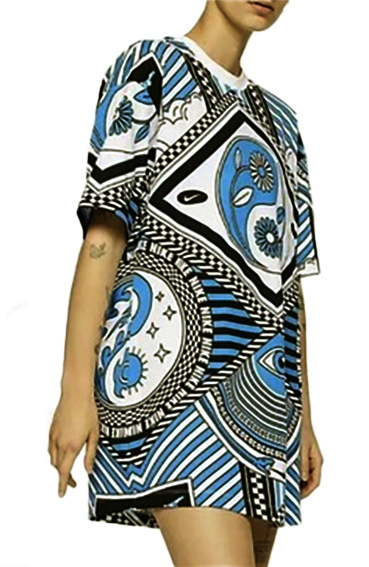 Multikolor sukienka Nike CJ3625-435 XS Relaxed Fit Pacific Blue