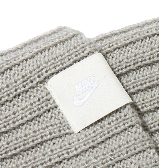 Szara Czapka Nike Beanie Essential 922172-050