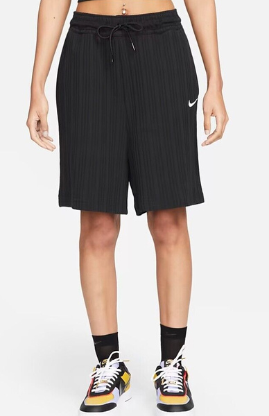 Czarne spodenki damskie Nike DM6401-010 XXL