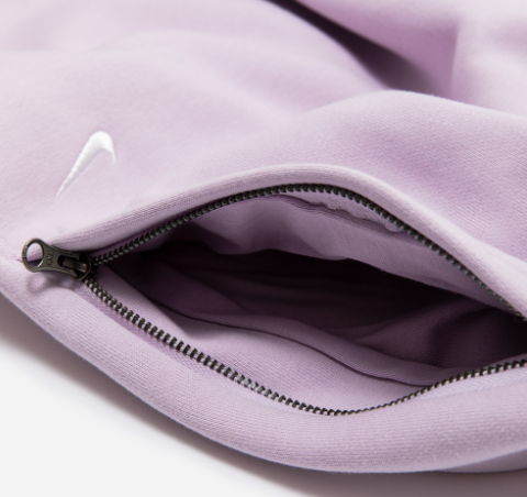 Fioletowe Joggery Męskie Nike Solo Swoosh CW5460-530 XS