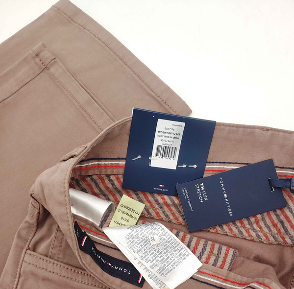 SPODNIE  TOMMY HILFIGER CHINOS DENTON PROSTE W34L32 MW0MW09112