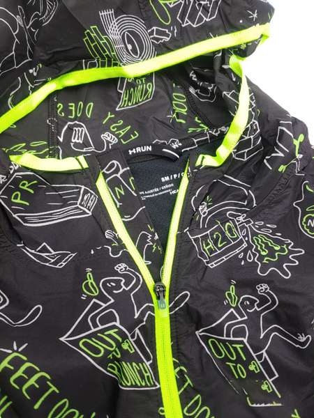 Czarna Kurtka Damska Under Armour 1362997-001 SM Run Packable