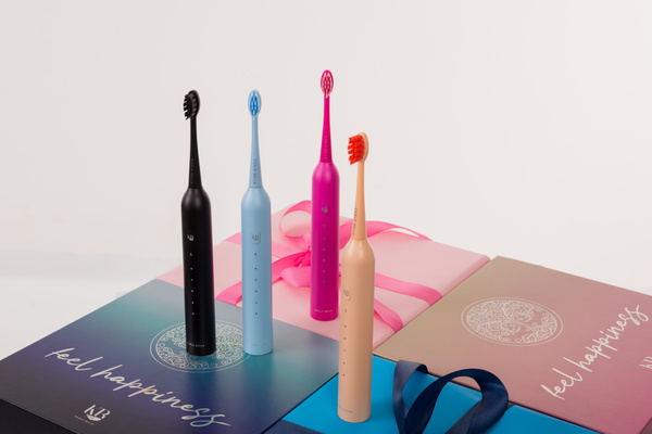 Niebieska Szczoteczka Soniczna Karlo Bella Feel Happiness + Futerał + 3 Końcówki USB-C