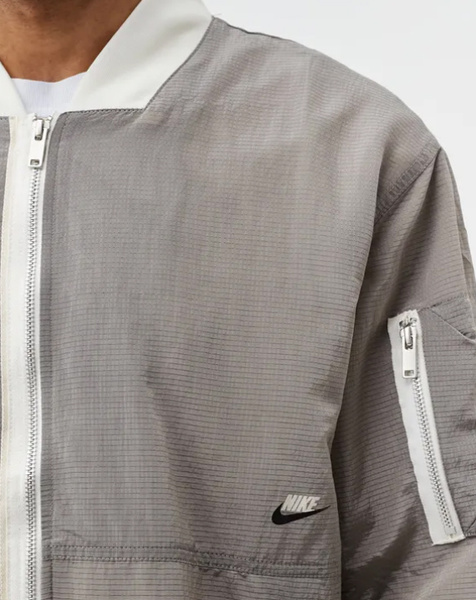 Szara Kurtka Nike DM6698-104 S Męska Bomber Essentials
