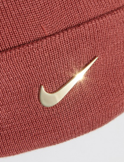 Czerwona Czapka Nike Beanie Metal Swoosh CW6324-691 One Size