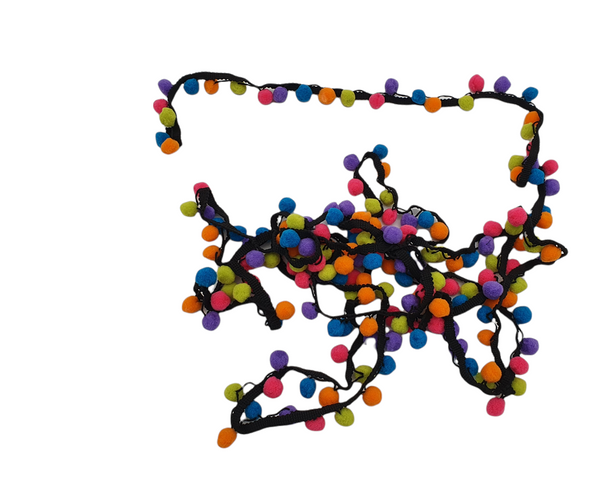 TAŚMA  Z KOLOROWYMI POMPONAMI 4,5m