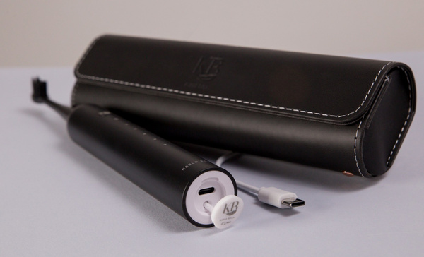 Szczoteczka Soniczna Futerał Końcówki Prezent USB Czarna Karlo Bella