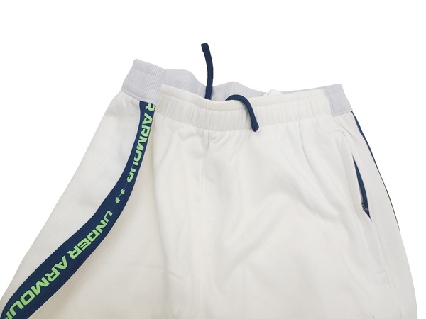 Białe Spodnie Joggersy Under Armour Accelerate ColdGear 1356770-100 L