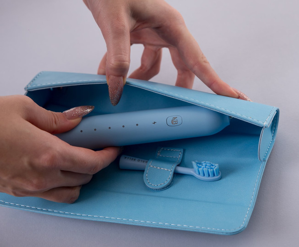 Niebieska Szczoteczka Soniczna Karlo Bella Feel Happiness + Futerał + 3 Końcówki USB-C