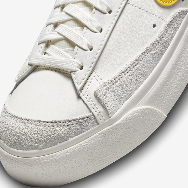 Białe Buty Nike Blazer Low Platform DJ0292-111 42,5