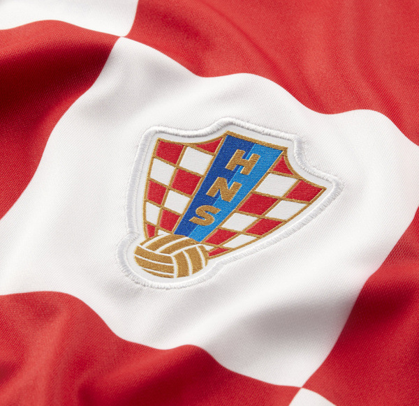 Czerwono-Biała Koszulka Junior Nike Chorwacja CD1030100 S 128-137 cm