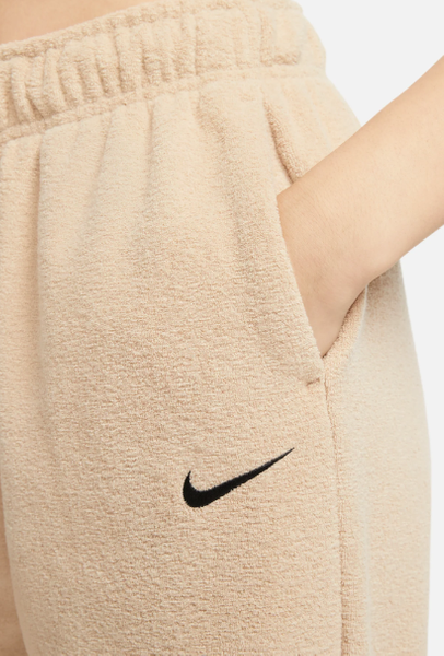 Beżowe Spodnie Damskie Nike DM9200-200 2X NSW Plush Plus Size