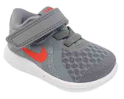 Buty  Dziecięce Nike Revolution 4 943304012  r. 17