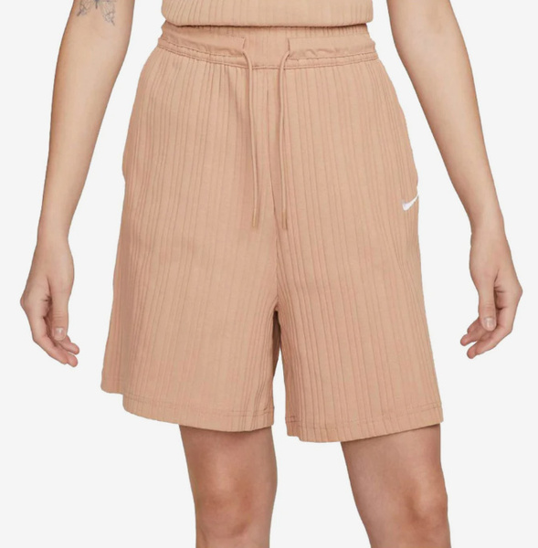 Beżowe spodenki damskie Nike DM6401-200 L