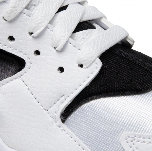 Młodzieżowe Buty Nike Huarache Run Grade School DQ0975-100 r. 36,5