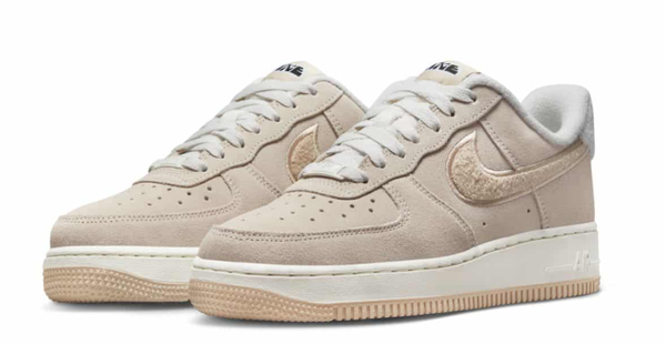 Beżowe Buty Nike Air Force 1 Sanddrift Fleece DQ7583-001 43 Damskie