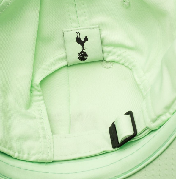 Zielona Czapka Nike DM8910-376 One Size Unisex Tottenham