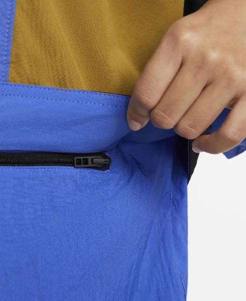 Kurtka Damska Nike NSW Revolution Niebieska XS FB2187-432