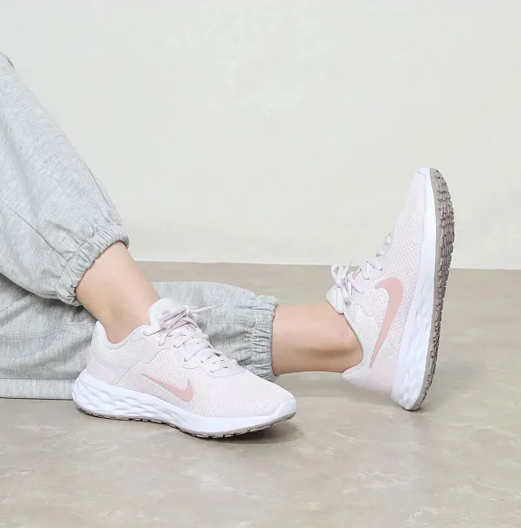 Jasnoróżowe Buty Nike Revolution 6 Next Nature DC3729-500 42,5 Damskie