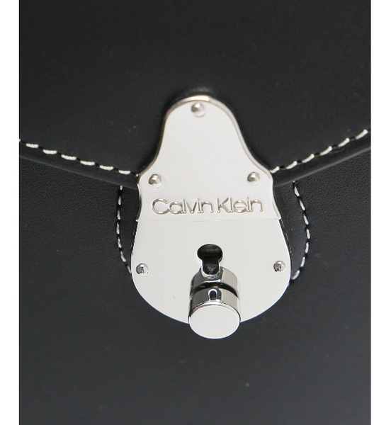 Czarna Torba Plecak Calvin Klein Skóra Przeszycia