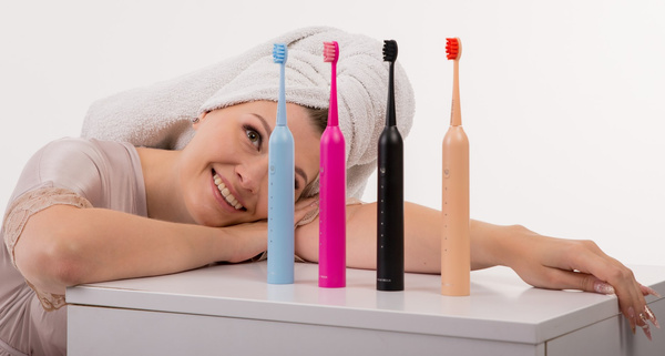 Niebieska Szczoteczka Soniczna Karlo Bella Feel Happiness + Futerał + 3 Końcówki USB-C