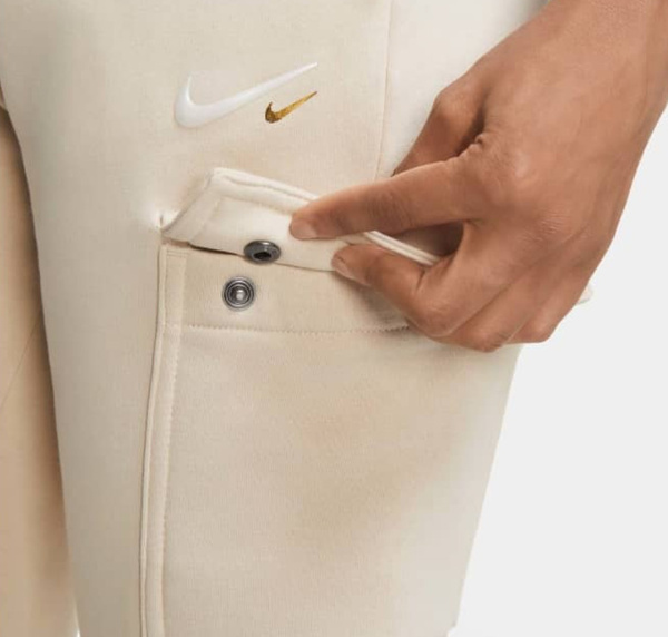 Beżowe Spodnie Damskie Nike DC0848-140 L Cargo Oversize