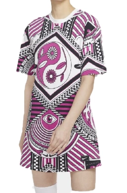 Multikolor sukienka Nike CJ3625-623 S Relaxed Fit Różowy Wzór