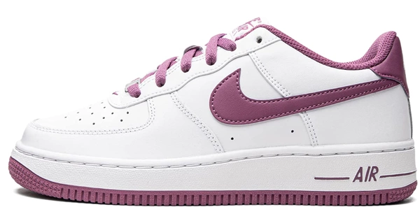 Buty  Nike Air Force 1 06 DH9600101  r.40